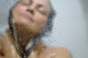 Free Woman Bath photo and picture