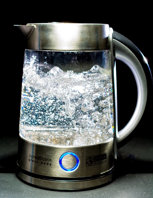 Top 11 Benefits Of Drinking Hot Water
