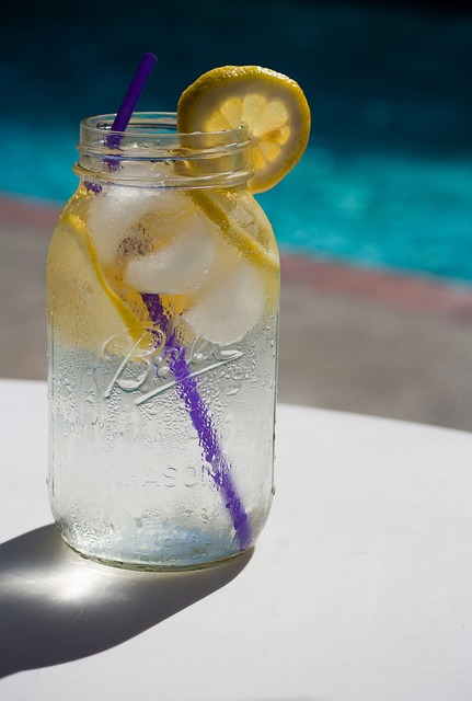 Top 9 Benefits Of Lemon Water