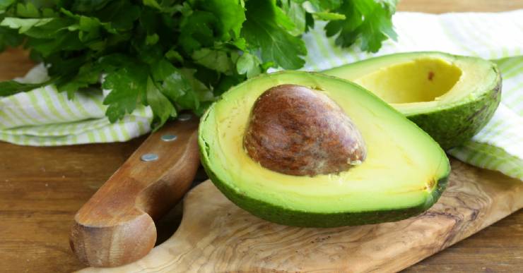 Avocado For Skin: How To Use The Superfood To Get Smooth, Young and Glowing Skin